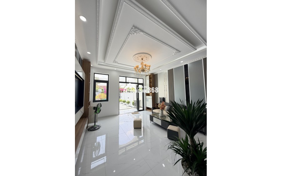 Villa vườn hiếm 6x33m ngay chợ Long Thượng – sân cực rộng, nhìn là mê. Giá full 4Ty250. SHR Hoàn Công